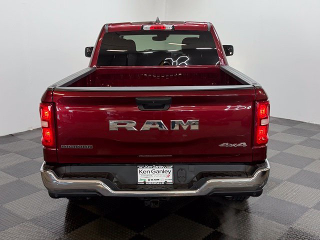 Used 2025 RAM 1500 Big Horn AWD/4WD image 10