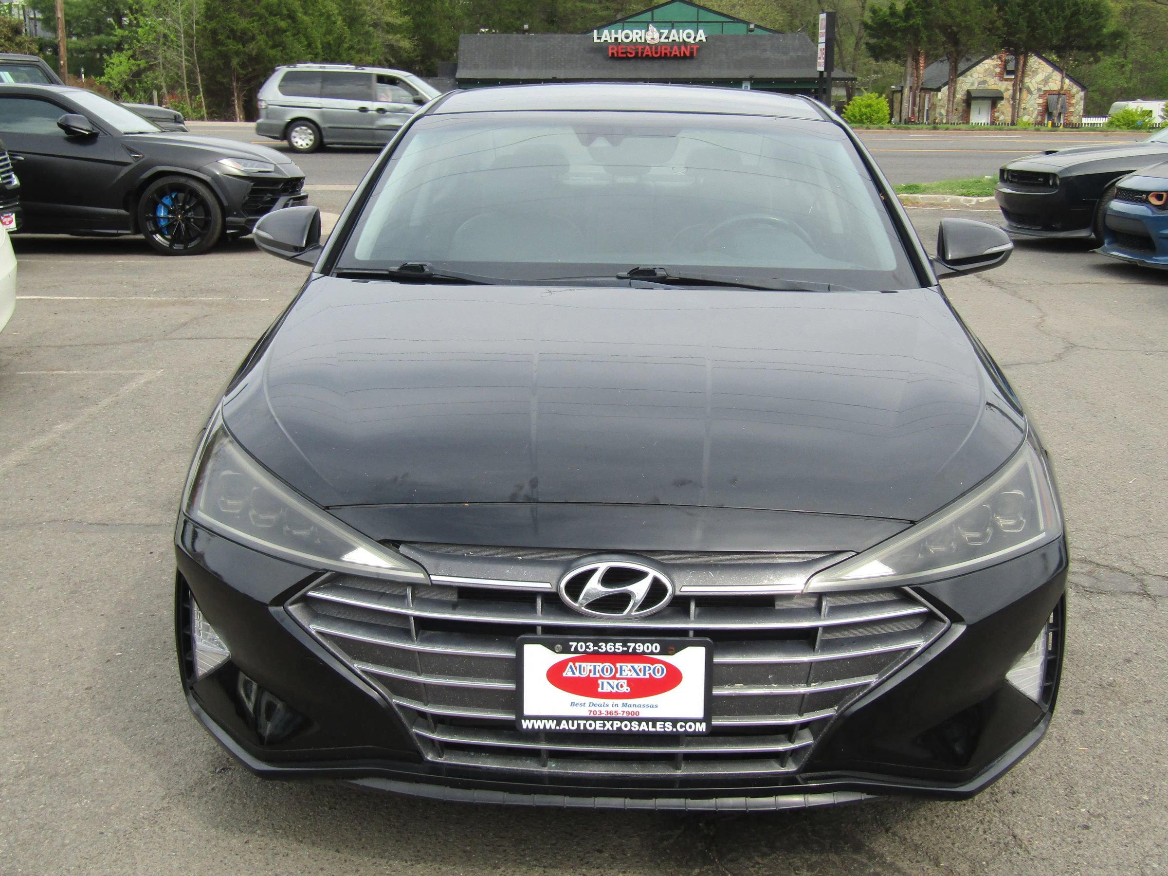 Used 2019 Hyundai Elantra Limited FWD image 2
