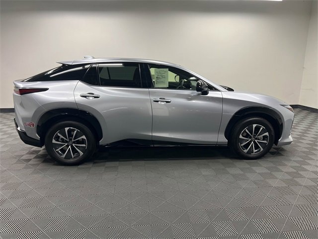 Certified 2023 Lexus RZ 450e Premium w/ Technology Package image 4