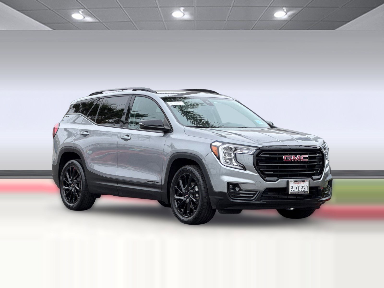 Used 2024 GMC Terrain SLT w/ Elevation Edition FWD image 6