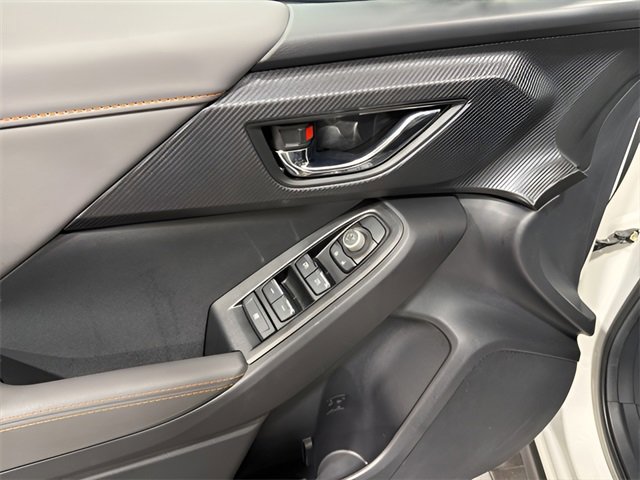 Certified 2025 Subaru Crosstrek 2.5i Limited w/ Popular Package #4A image 9