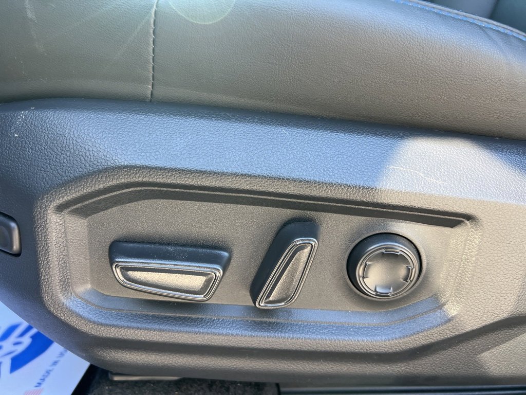 Certified 2025 Toyota Sequoia Platinum image 28