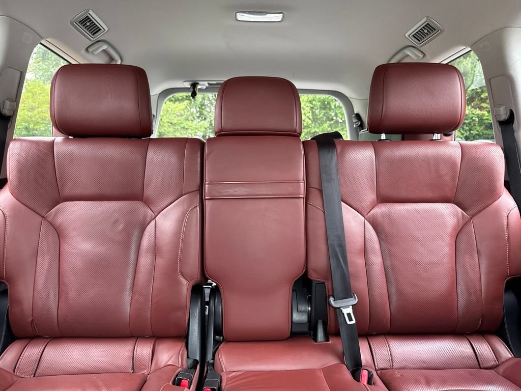 Used 2017 Lexus LX 570 4WD w/ Luxury Package image 18