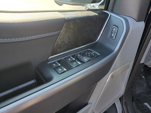 New 2025 Ford F150 Lightning Flash AWD/4WD image 15