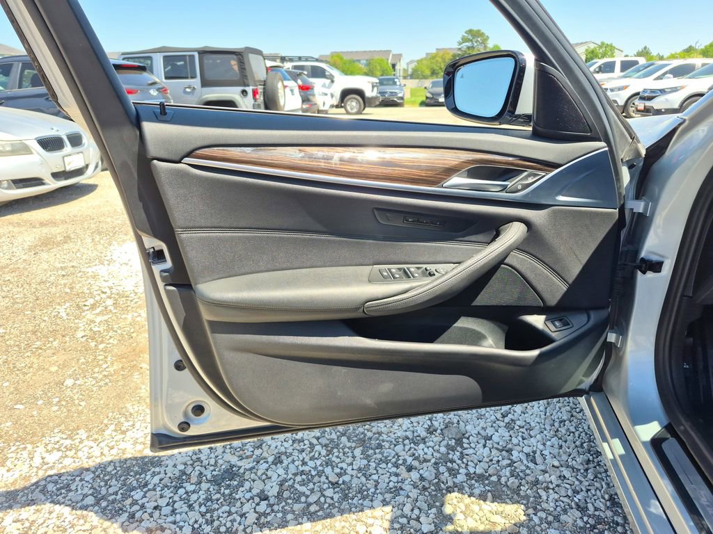 Used 2019 BMW 530i w/ Convenience Package RWD image 20