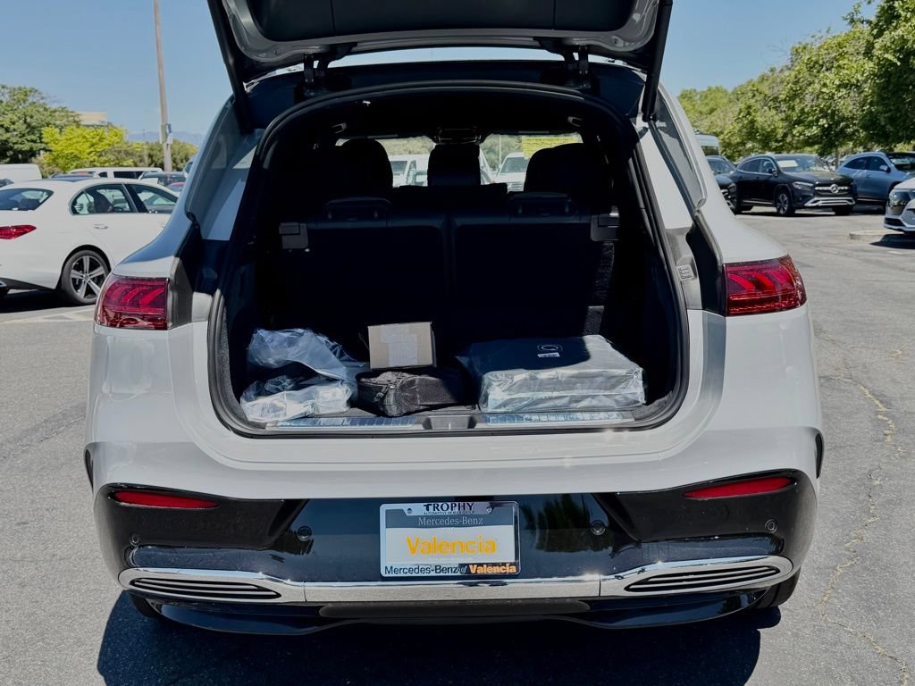New 2026 Mercedes-Benz EQS 400 4MATIC SUV image 11