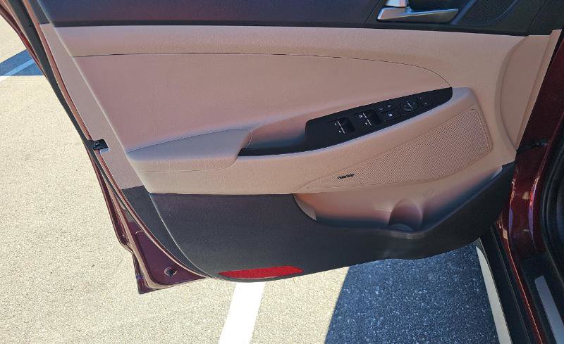 Used 2017 Hyundai Tucson Limited image 12