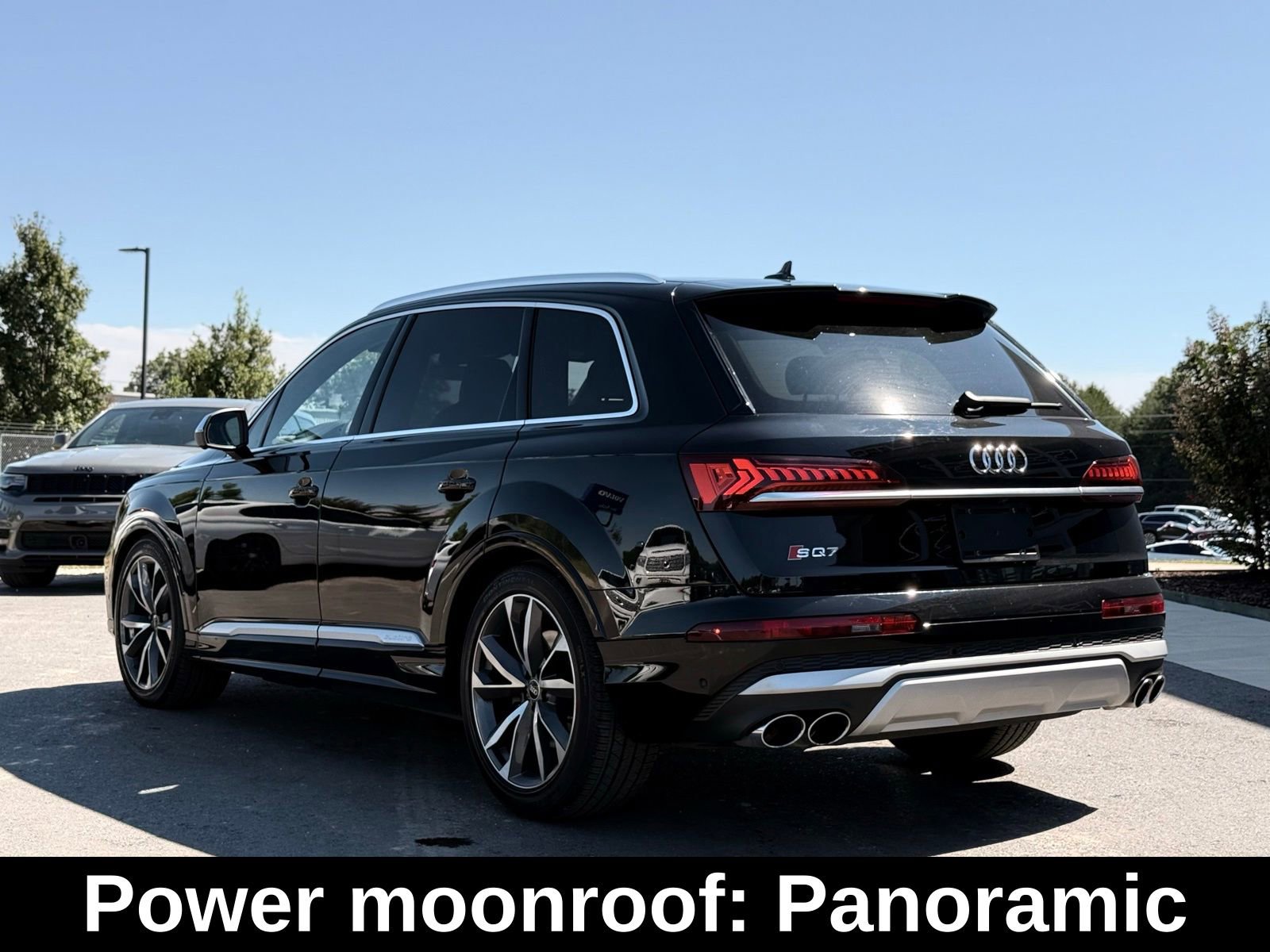 Used 2023 Audi SQ7 Prestige w/ Prestige Package image 9