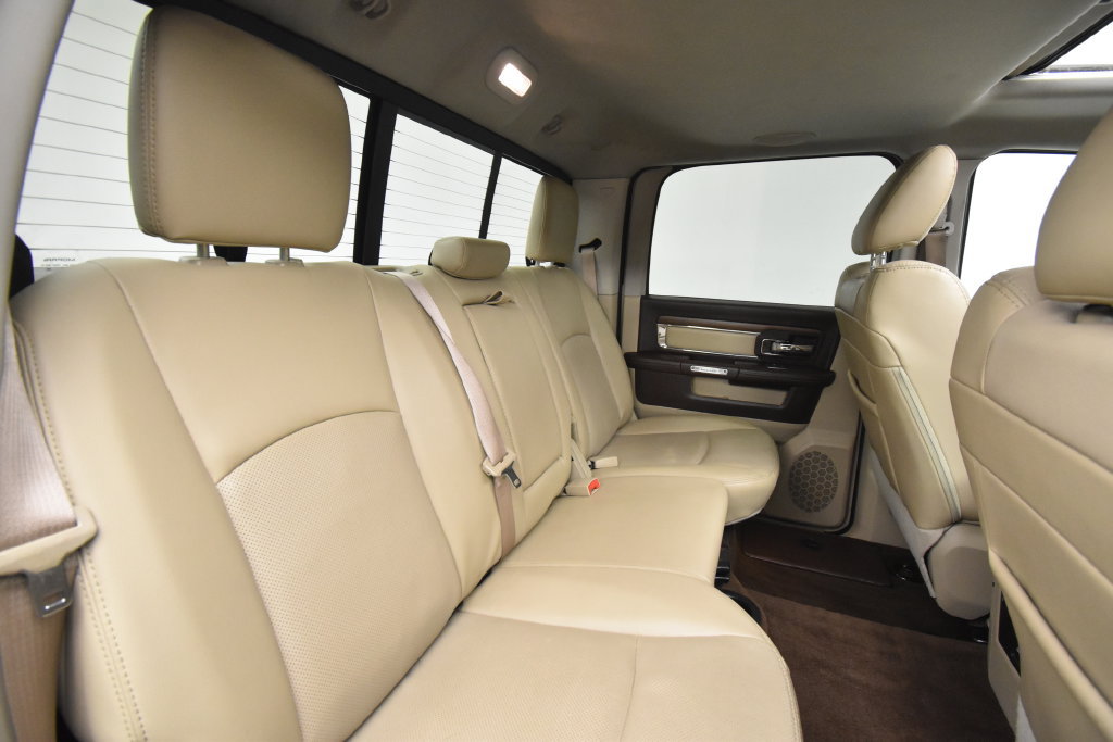 Used 2016 RAM 1500 Laramie w/ Convenience Group AWD/4WD image 20