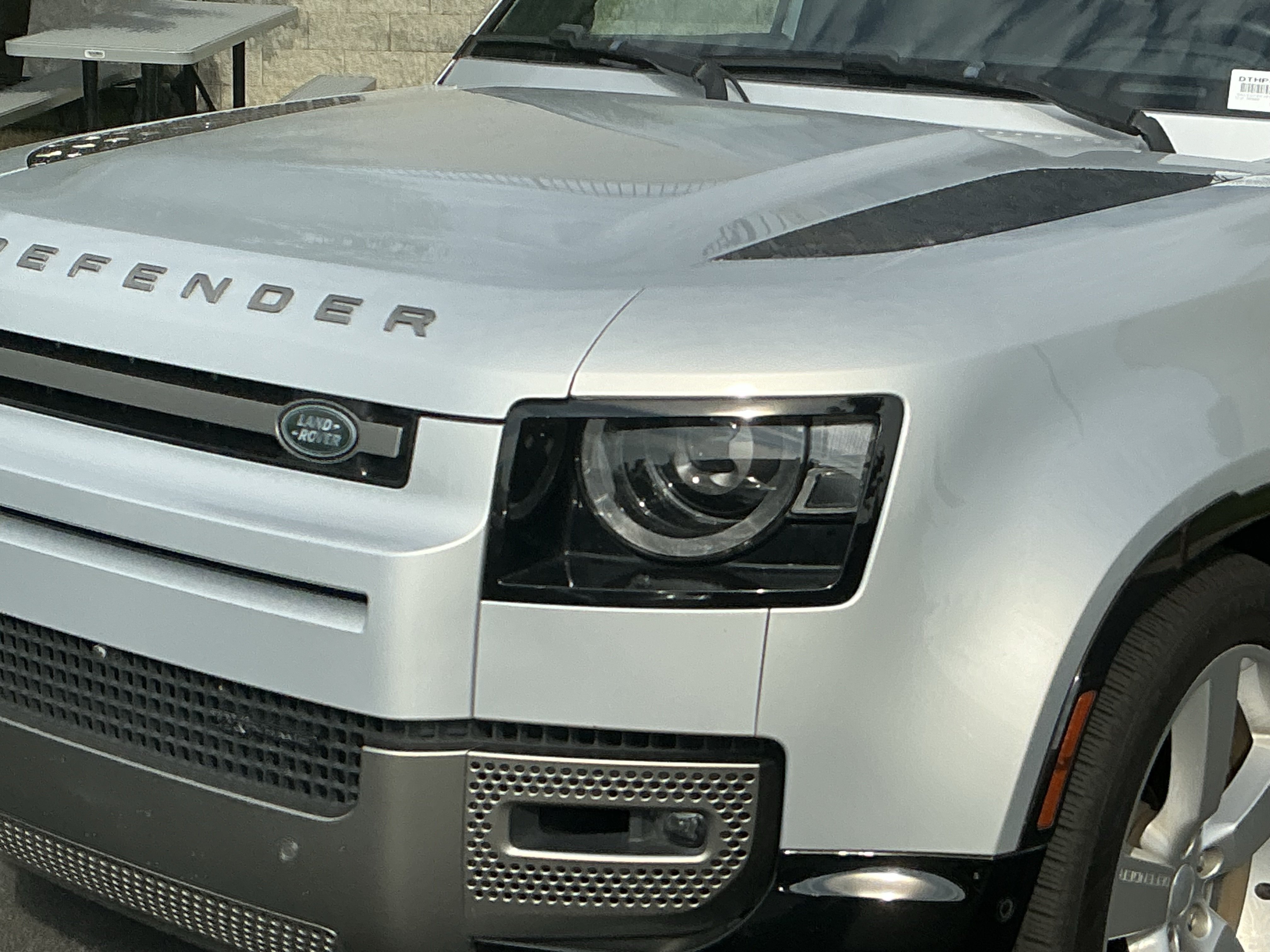 Certified 2023 Land Rover Defender 130 X-Dynamic SE AWD/4WD image 12