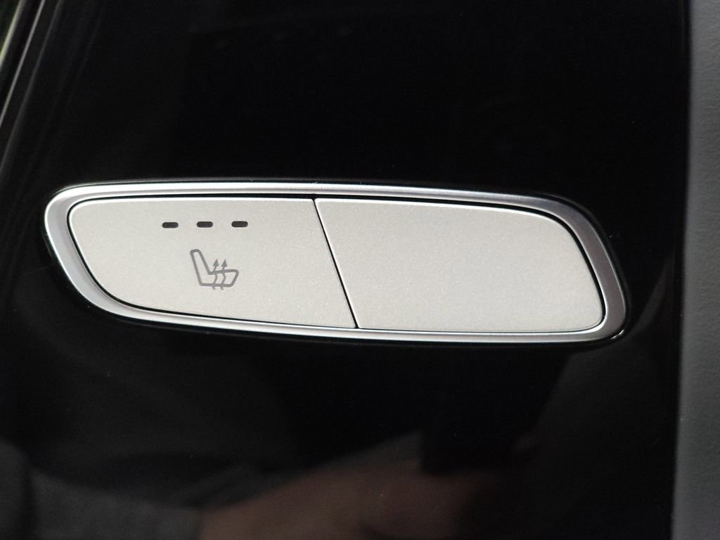 Certified 2025 Mercedes-Benz G 580 w/ EQ Technology image 28