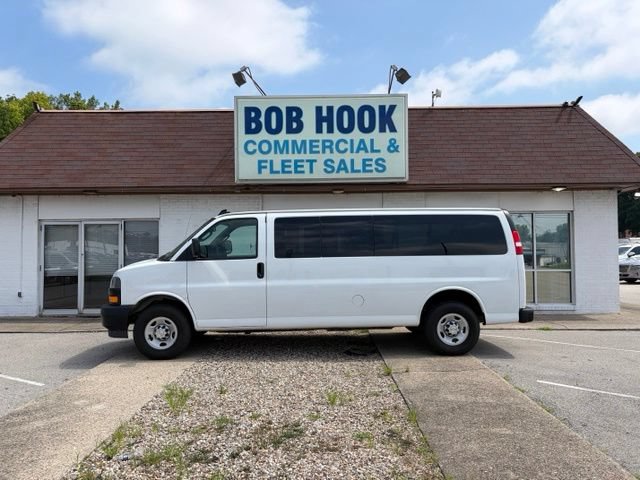 Used 2024 Chevrolet Express 3500 LS RWD image 26