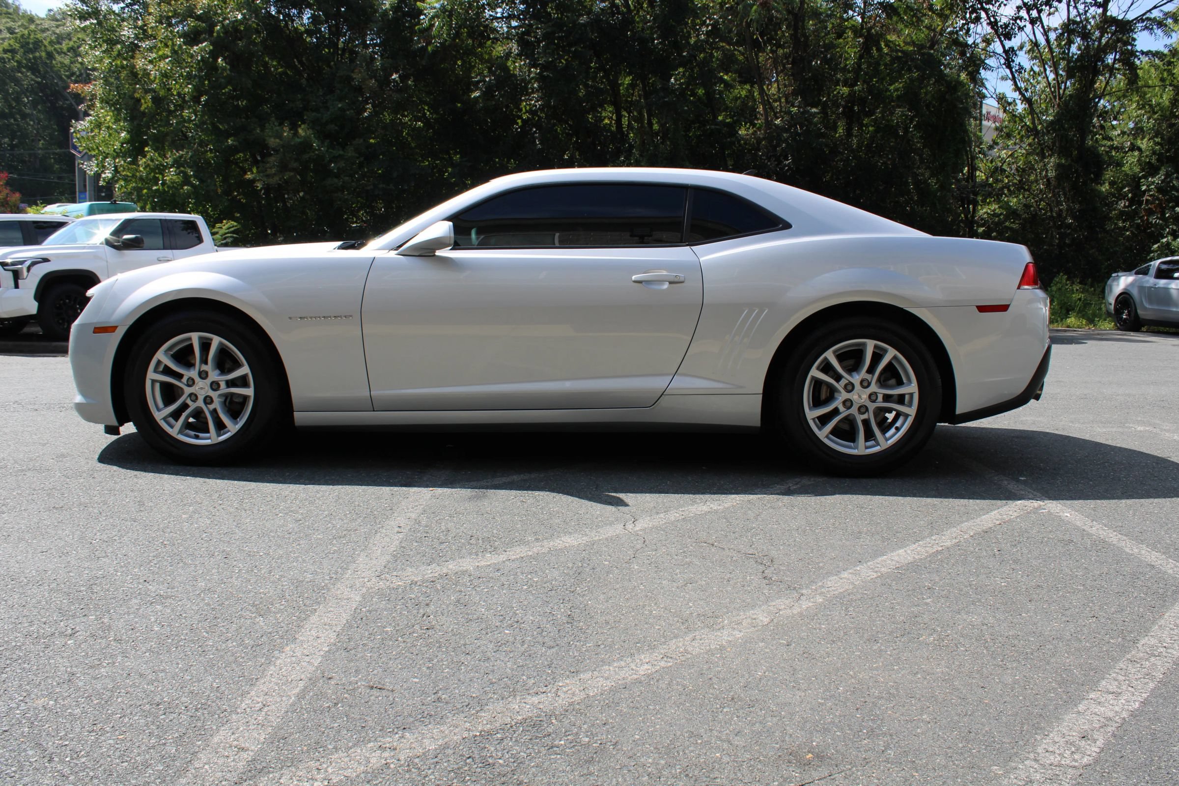 Used 2015 Chevrolet Camaro LS RWD image 21