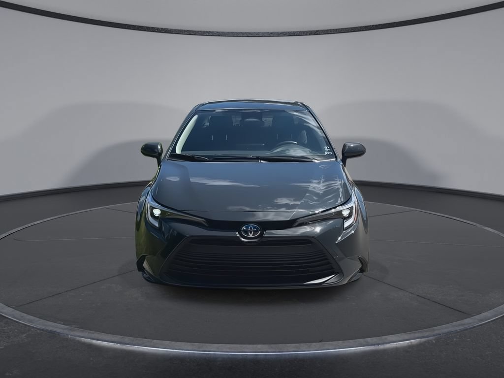 Used 2025 Toyota Corolla LE w/ LE Premium Package FWD image 3