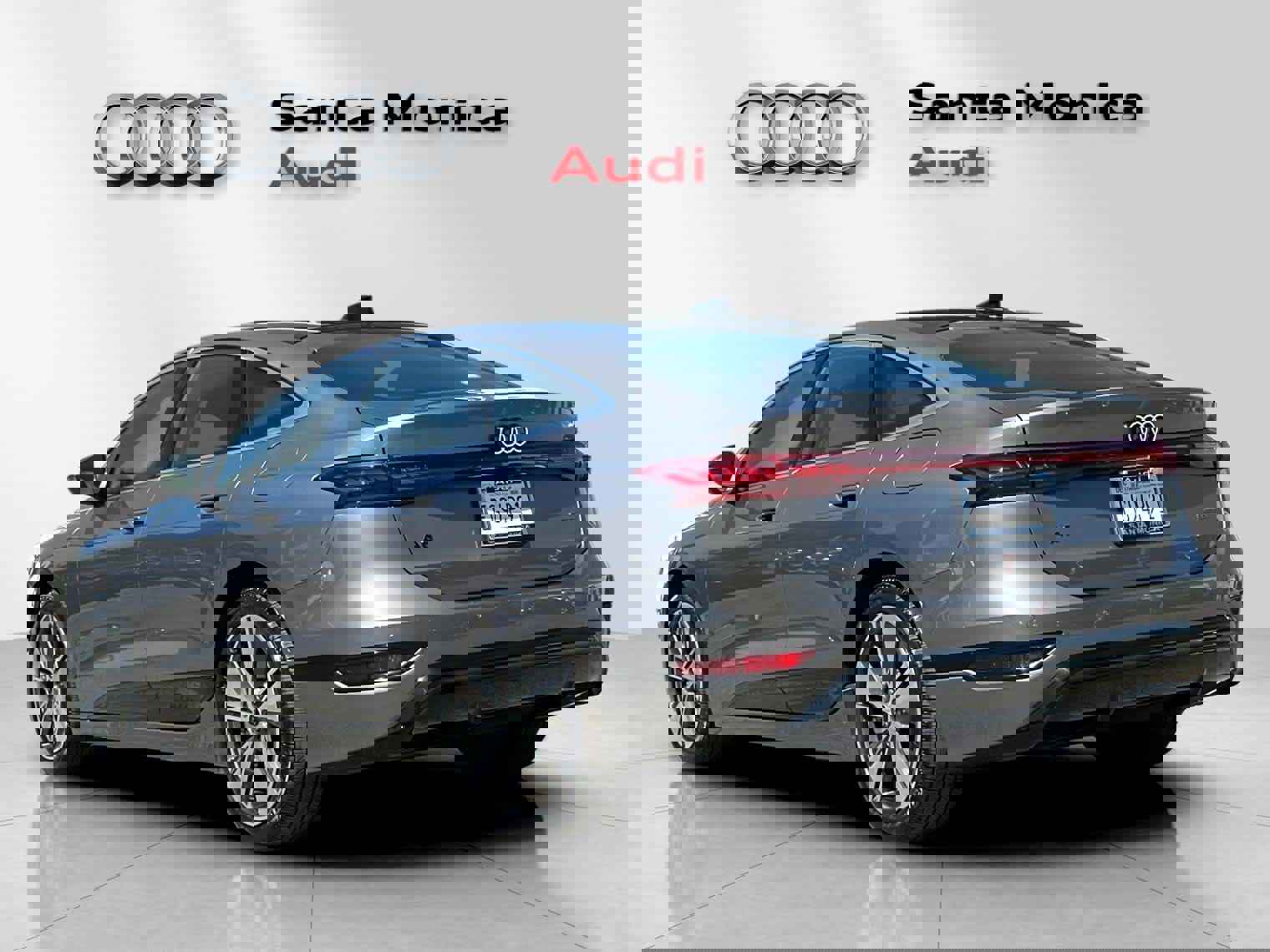 Used 2025 Audi A6 e-tron Premium w/ Convenience Package image 6