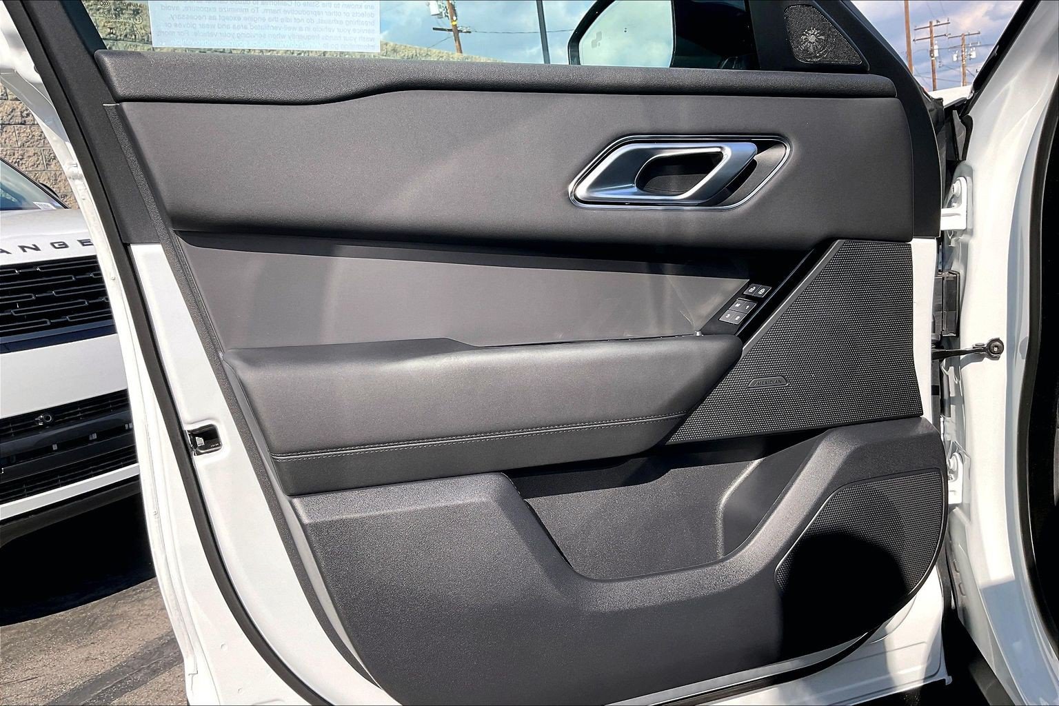 New 2026 Land Rover Range Rover Velar S AWD/4WD image 12