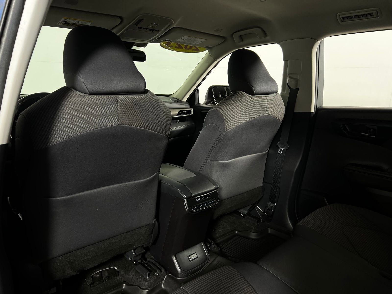Certified 2023 Toyota Highlander LE image 21