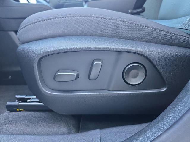 New 2026 GMC Terrain AT4 w/ Convenience Package III image 19