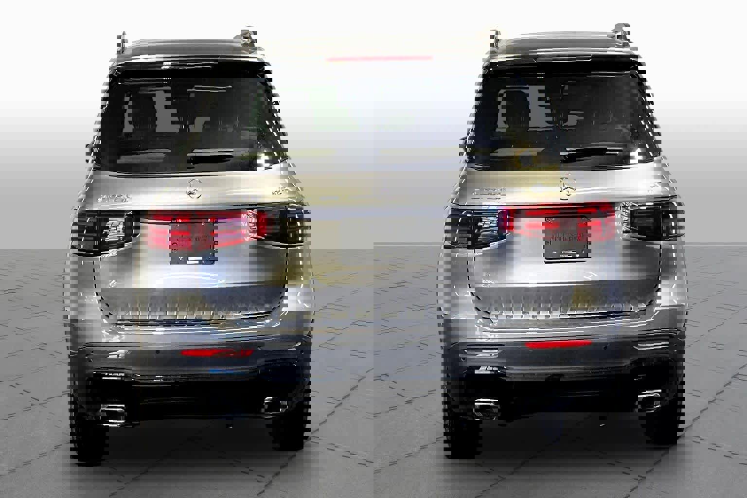 New 2026 Mercedes-Benz GLB 250 4MATIC image 4