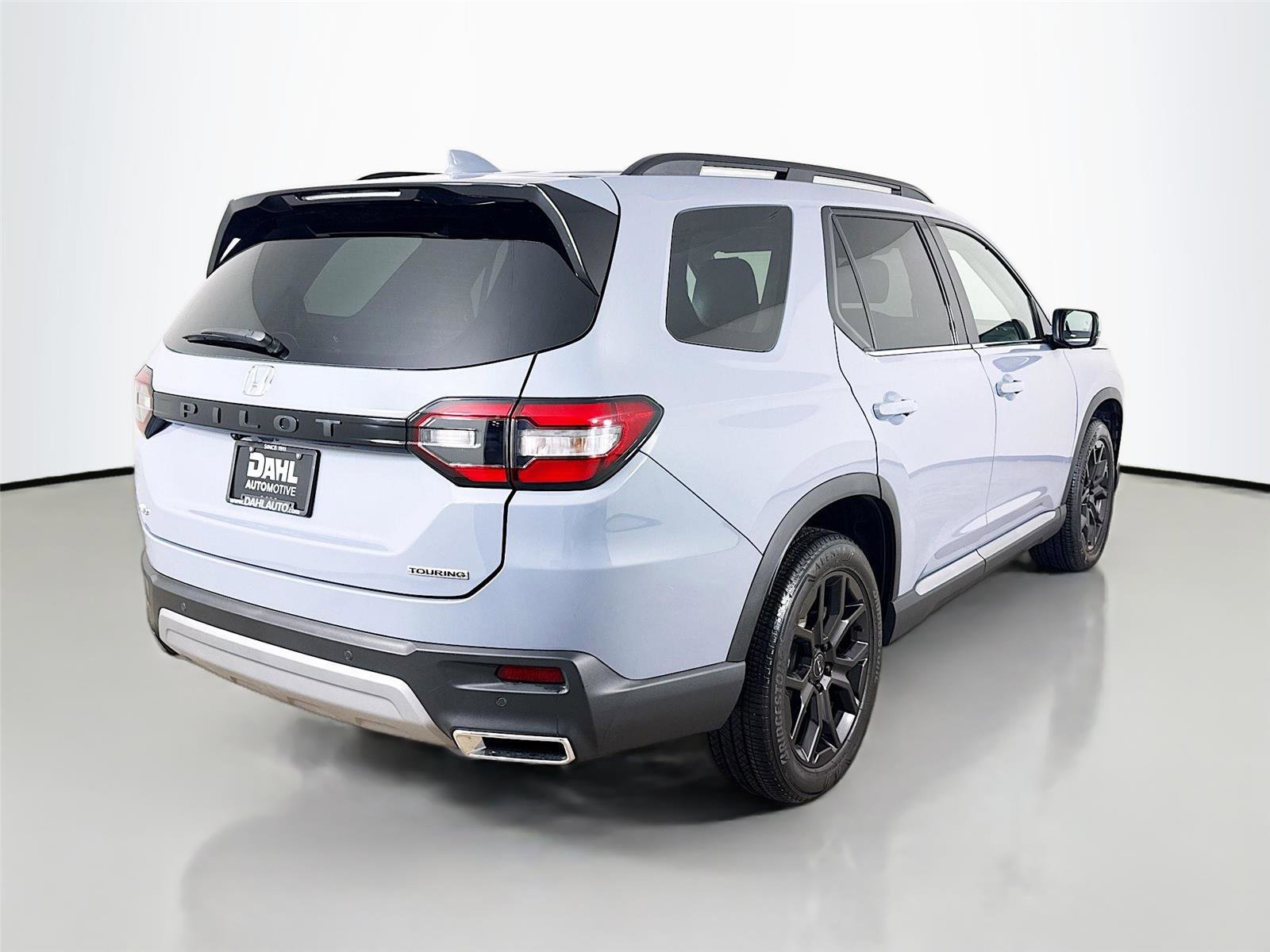 Used 2025 Honda Pilot Touring image 13