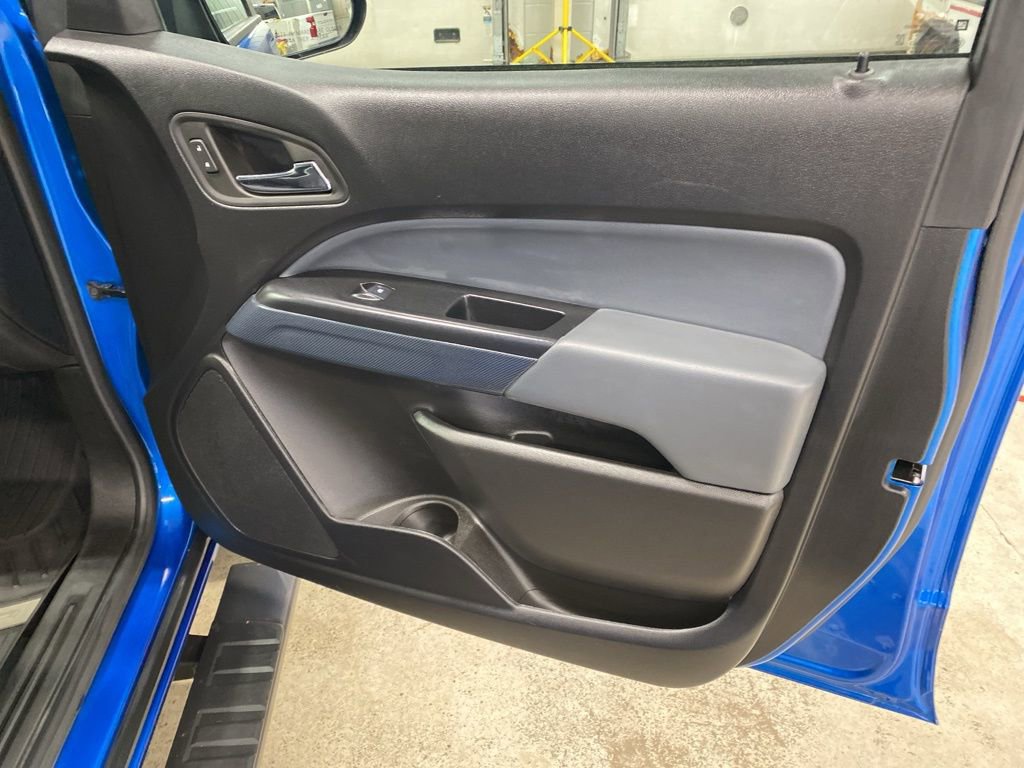 Used 2022 Chevrolet Colorado Z71 w/ Safety Package image 19
