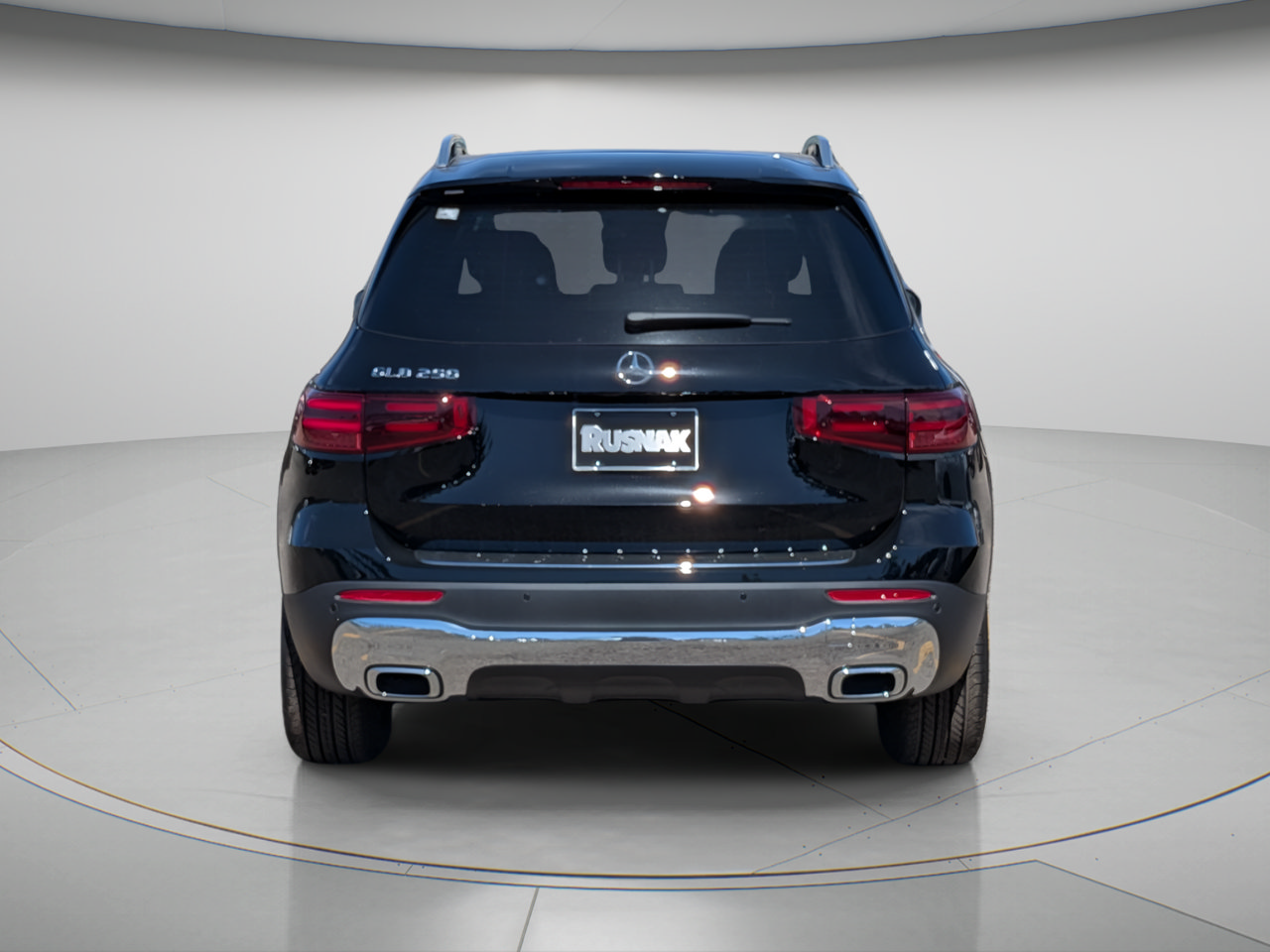 New 2026 Mercedes-Benz GLB 250 image 3