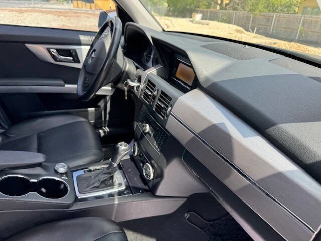 Used 2011 Mercedes-Benz GLK 350 2WD image 24