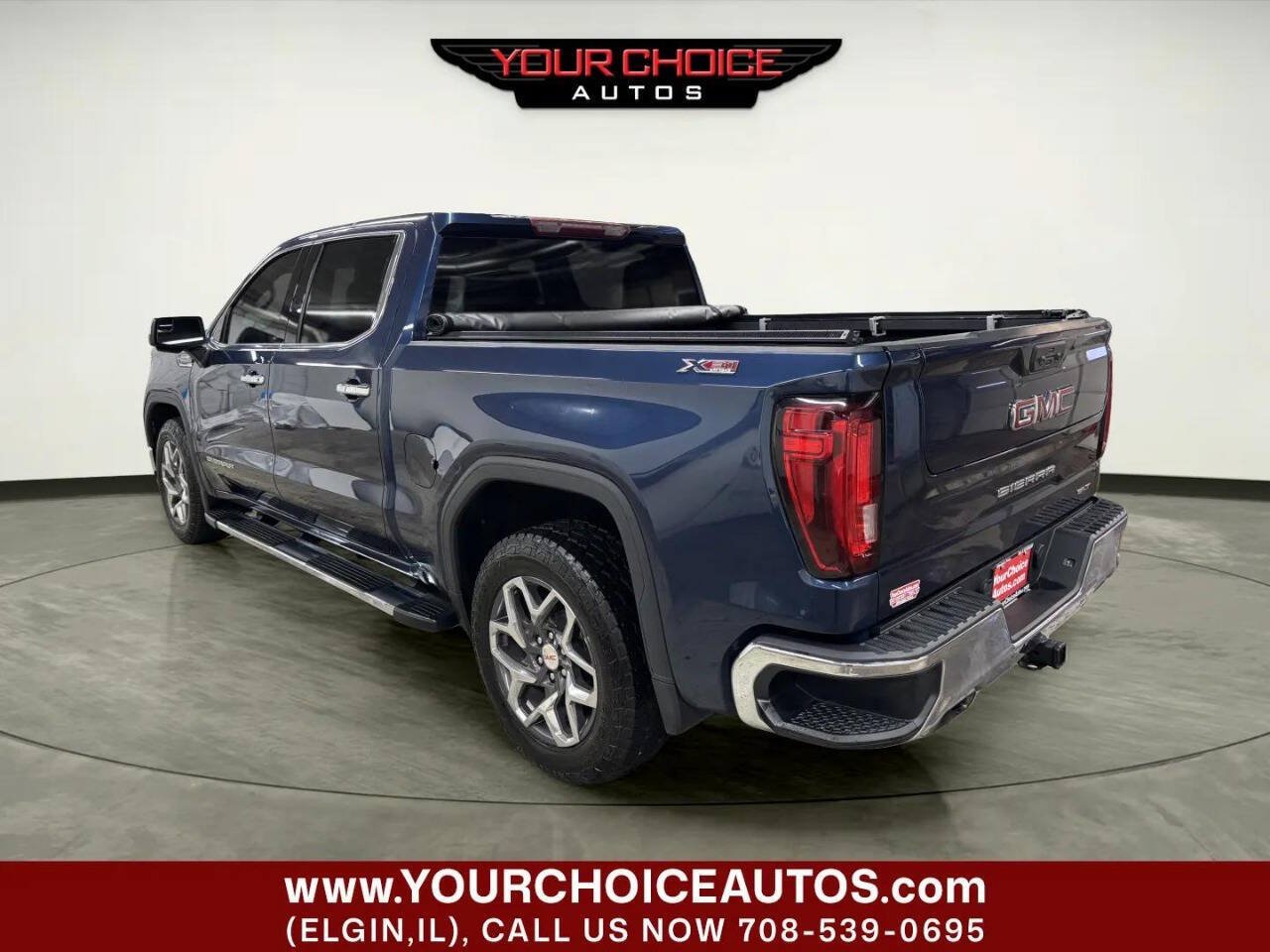 Used 2023 GMC Sierra 1500 SLT w/ SLT Premium Package AWD/4WD image 3