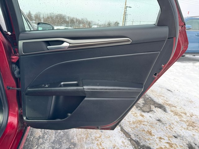 Used 2018 Ford Fusion Energi SE image 28