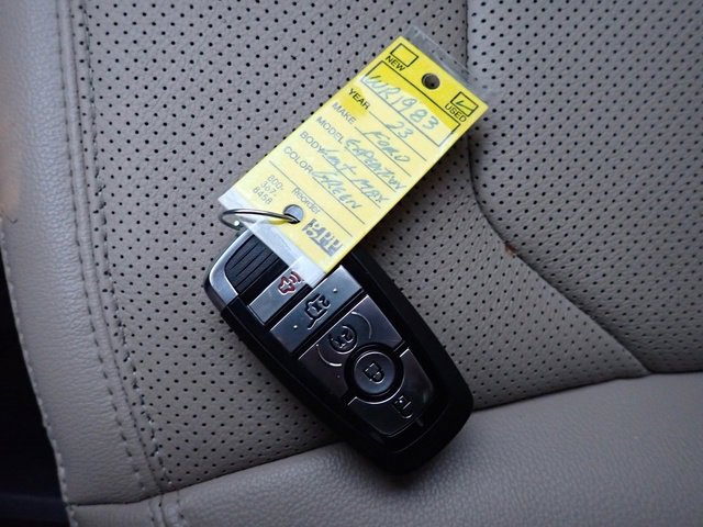 Used 2023 Ford Expedition Max Limited image 30