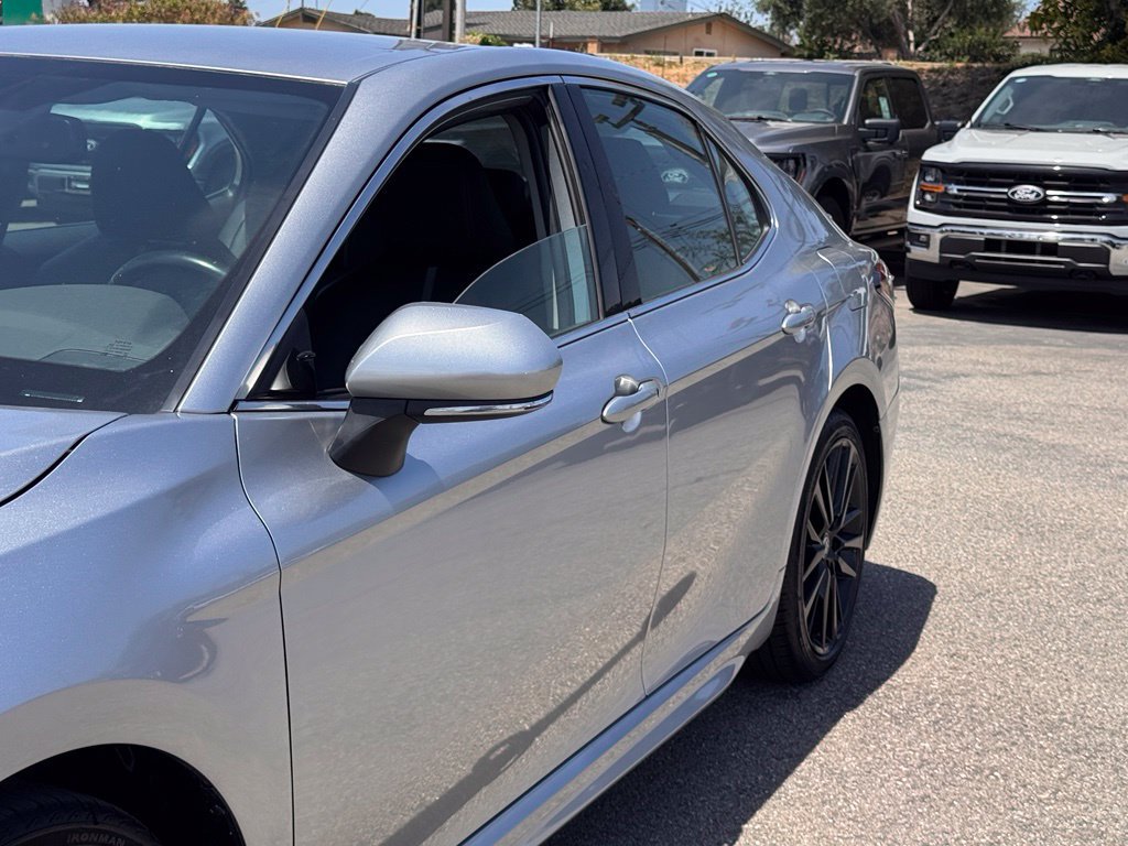 Used 2023 Toyota Camry XSE FWD image 9