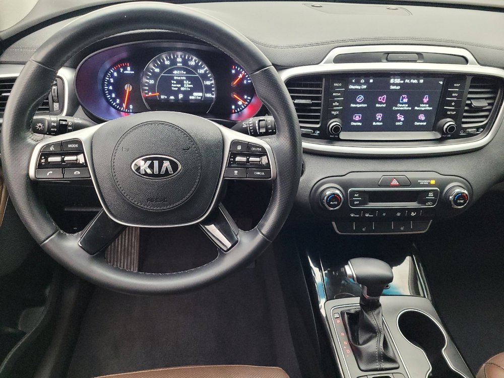 Used 2020 Kia Sorento SX image 22