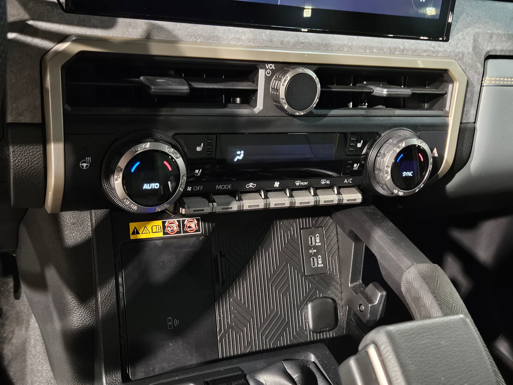 Used 2024 Toyota Tacoma 4x4 Double Cab Hybrid image 31