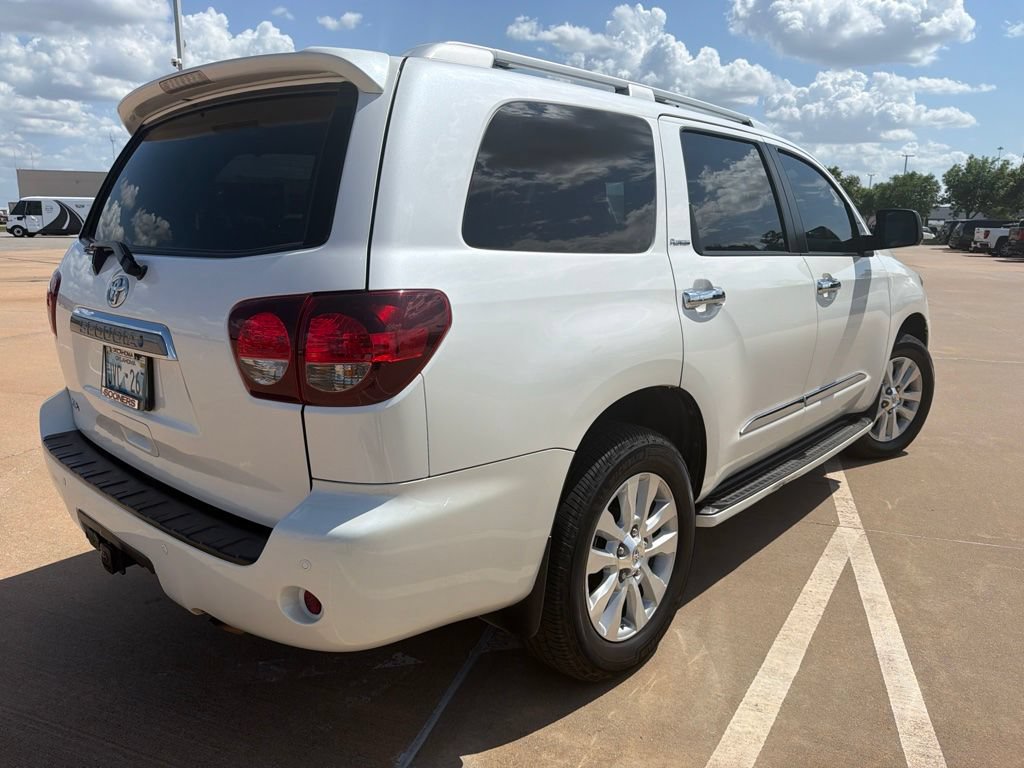 Used 2019 Toyota Sequoia Platinum AWD/4WD image 3