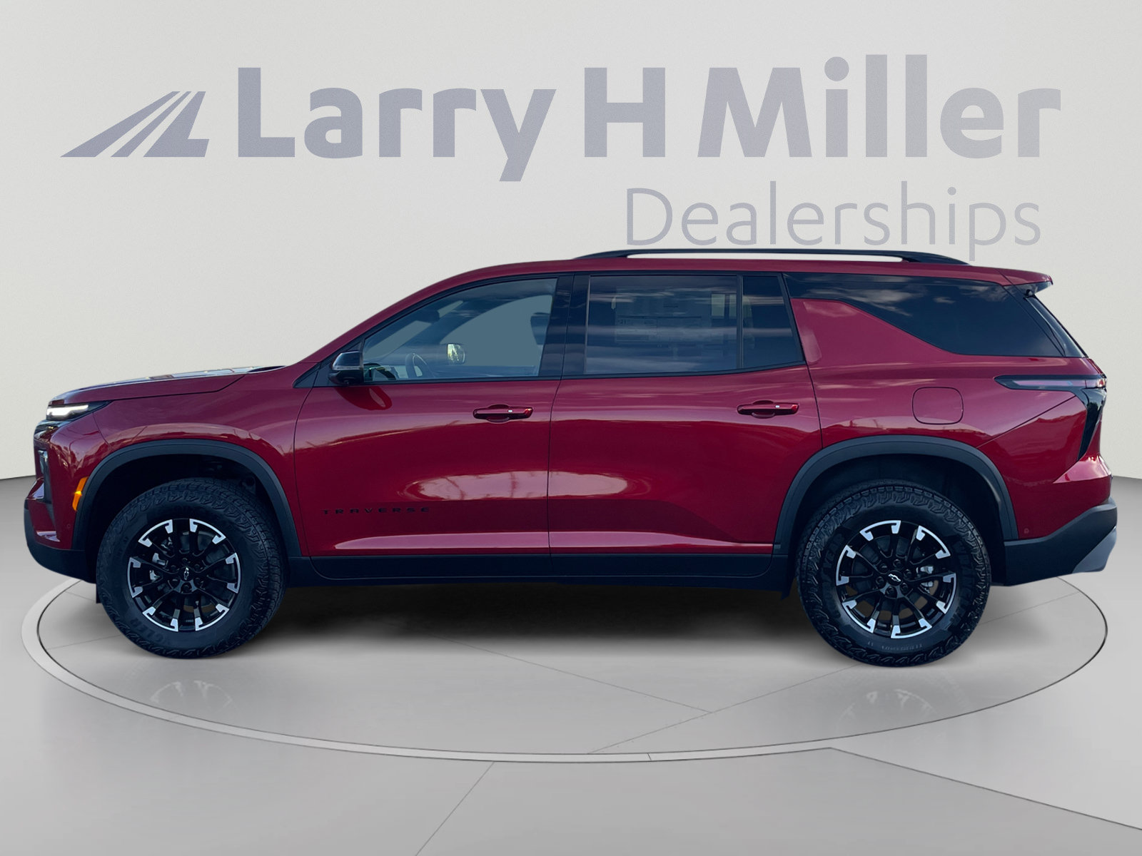 New 2026 Chevrolet Traverse Z71 w/ Enhanced Driving Package AWD/4WD image 2