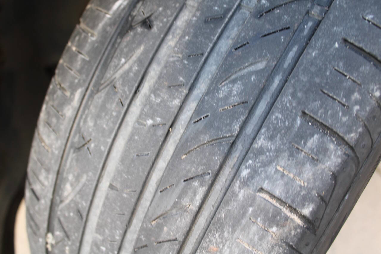 Used 2012 Mercedes-Benz GLK 350 4MATIC image 16