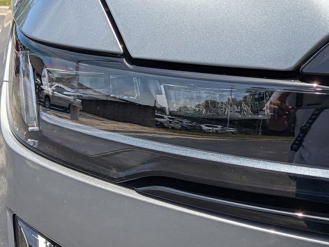 Certified 2024 Cadillac Escalade Sport w/ LPO, ONYX Package image 9