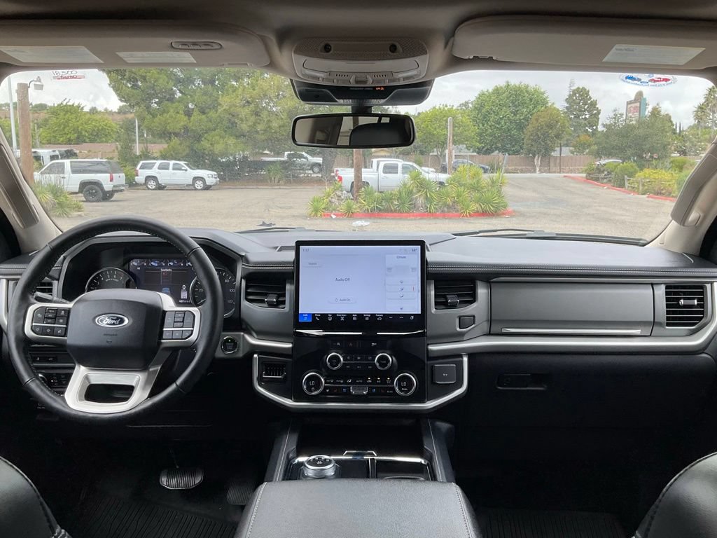 Used 2024 Ford Expedition Max XLT AWD/4WD image 32