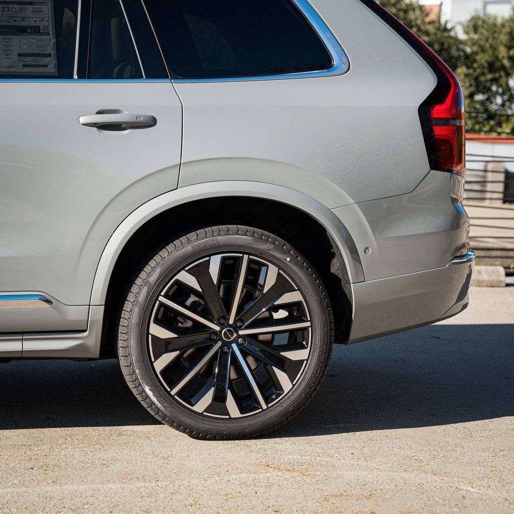 New 2026 Volvo XC90 B6 Ultra w/ Protection Package Premier AWD/4WD image 4