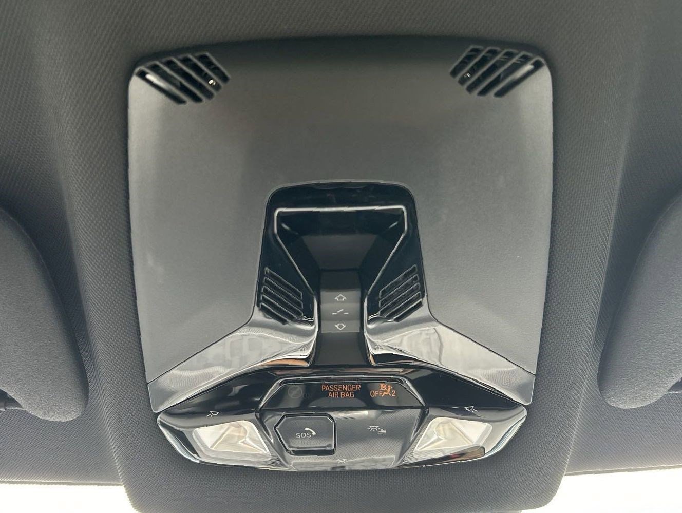 Certified 2025 MINI Cooper 2-Door Hardtop image 35