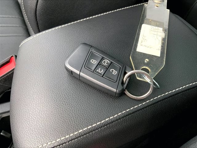Used 2023 Volkswagen Tiguan SE w/ Panoramic Sunroof Package AWD/4WD image 20