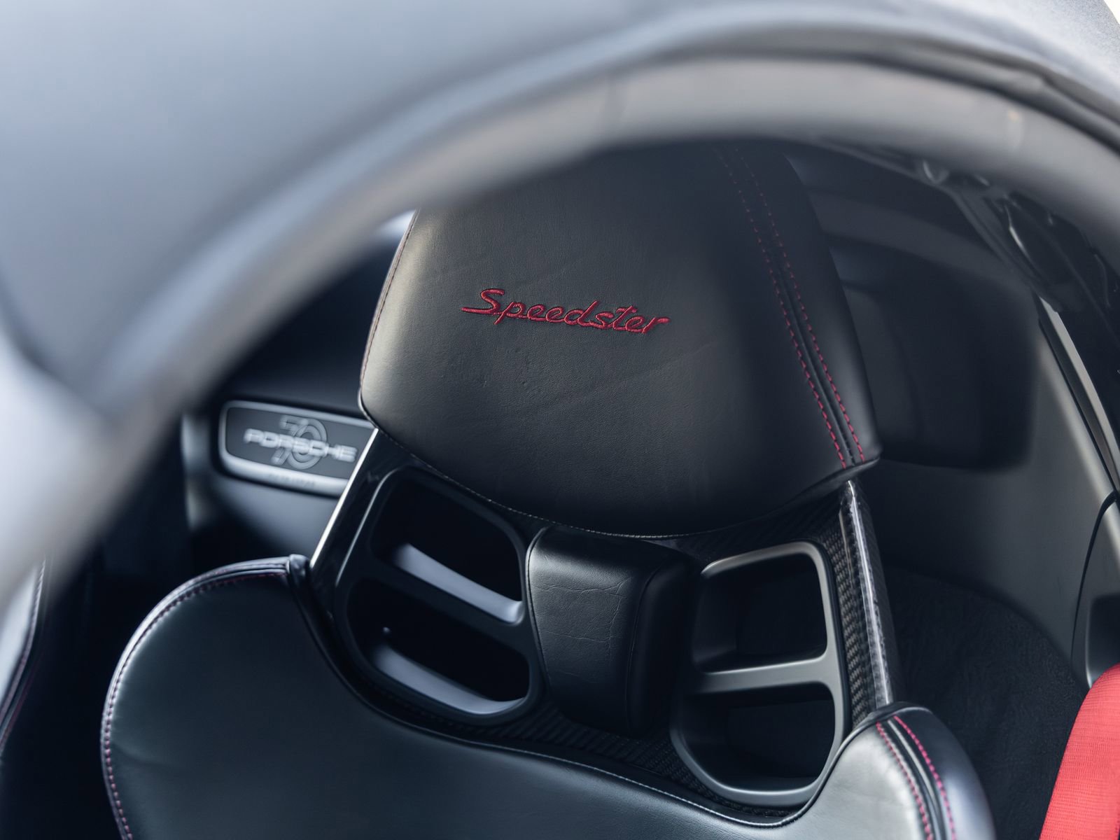 Used 2019 Porsche 911 Speedster image 38