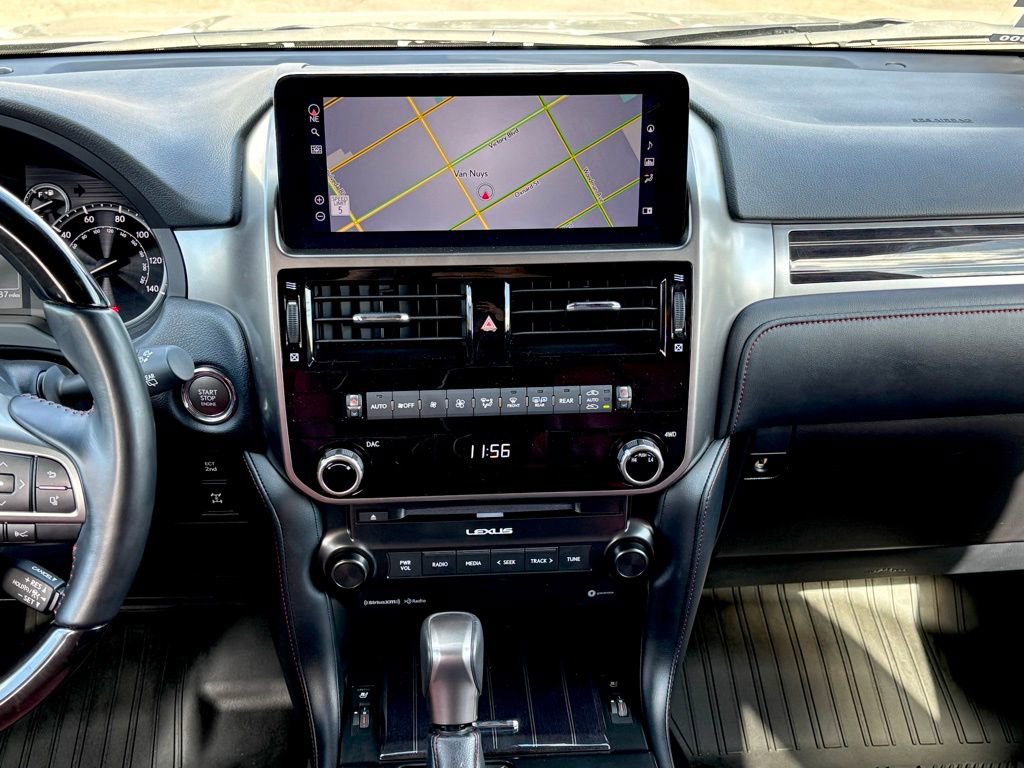 Used 2023 Lexus GX 460 Premium w/ Premium Package image 15