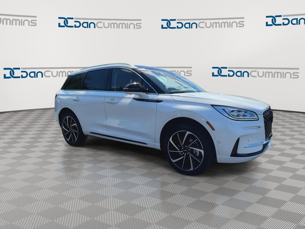 Used 2023 Lincoln Corsair Grand Touring w/ Equipment Group 302A AWD/4WD image 2