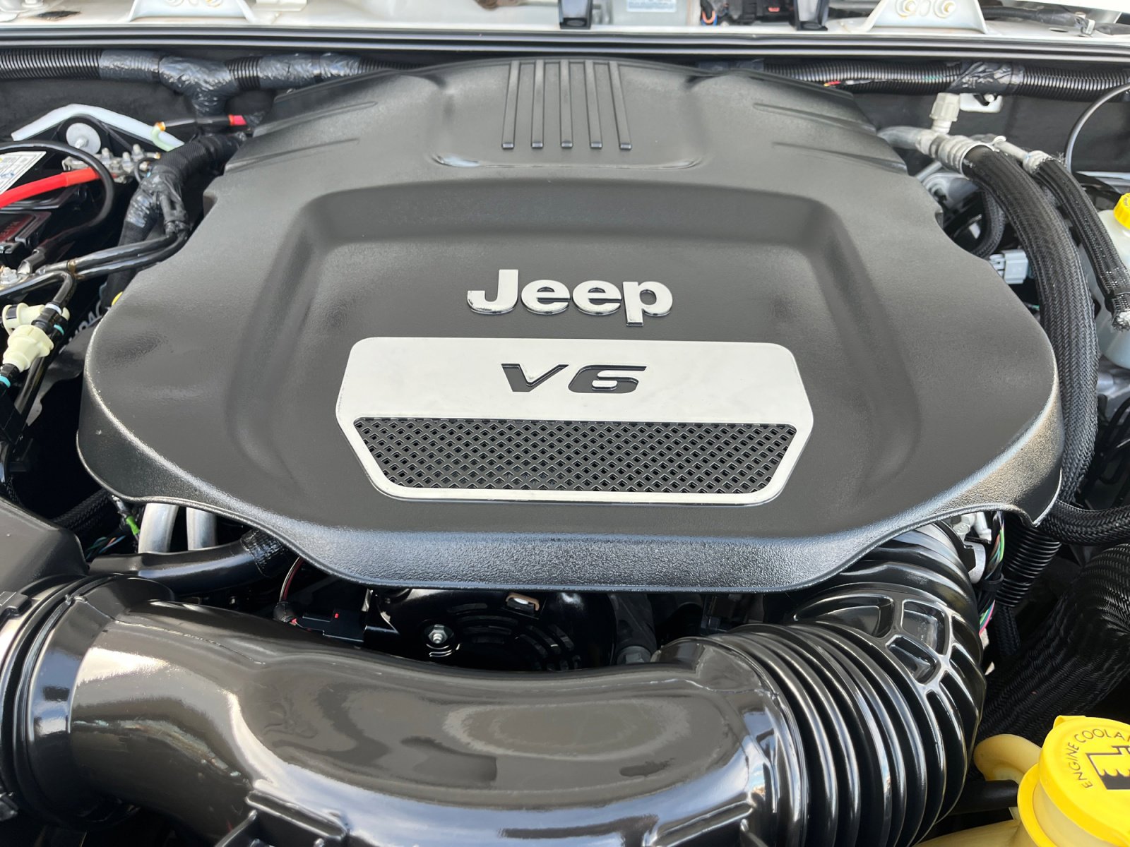 Certified 2018 Jeep Wrangler Sport image 22