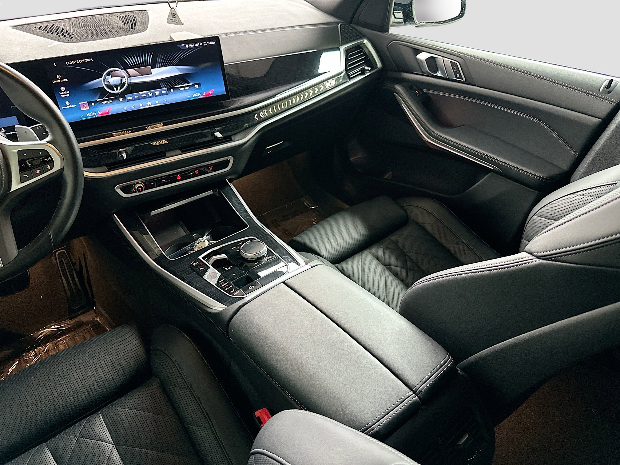 Certified 2024 BMW X5 xDrive40i w/ M Sport Package image 24