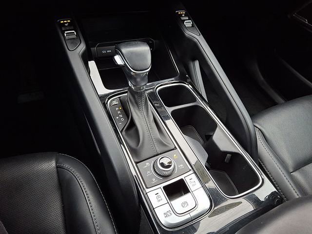 Used 2020 Kia Telluride S w/ S 8 Passenger Seating Package image 16
