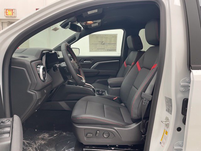 New 2026 Chevrolet Colorado Z71 w/ Technology Package AWD/4WD image 15