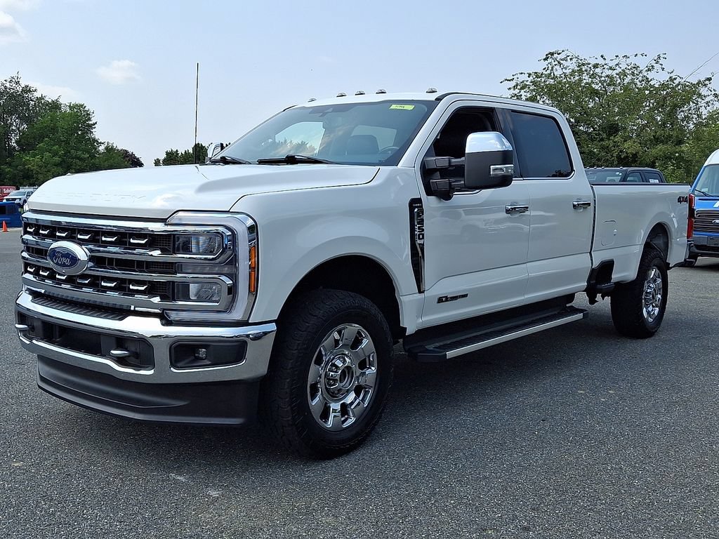 Used 2023 Ford F250 Lariat w/ Chrome Package AWD/4WD image 3