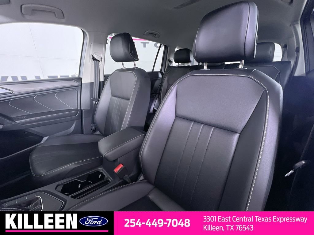 Used 2024 Volkswagen Tiguan SE image 9